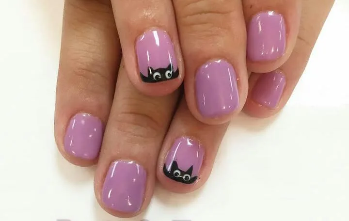 50 simple halloween nails that are chic 005 774b08499e