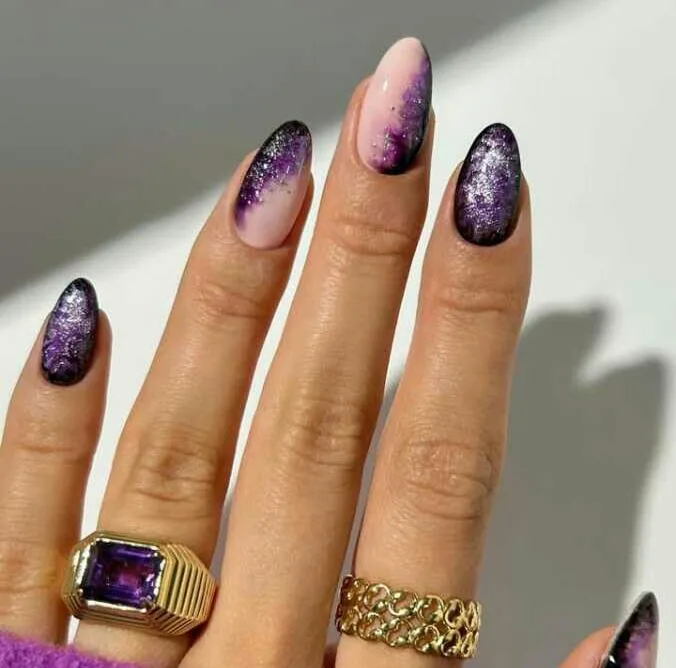50 simple halloween nails that are chic 021 2ffef3bbcd
