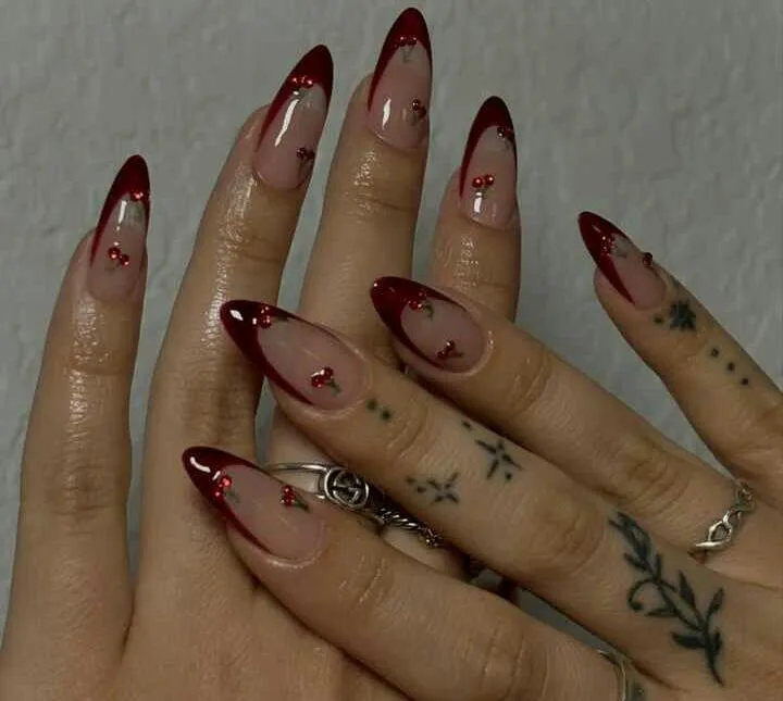 50 simple halloween nails that are chic 037 0257a9ddab