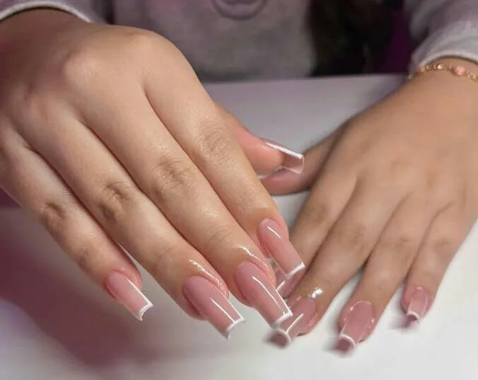 50 simple halloween nails that are chic 048 b81eb9bca0