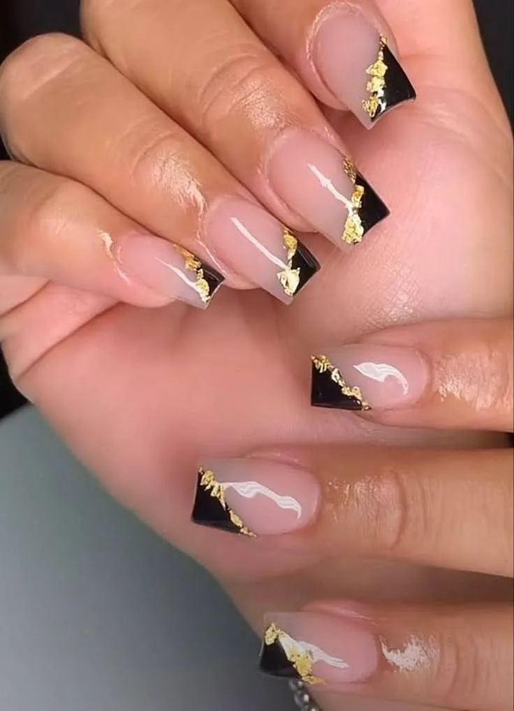 black and gold french tip nails 005 61aded3978