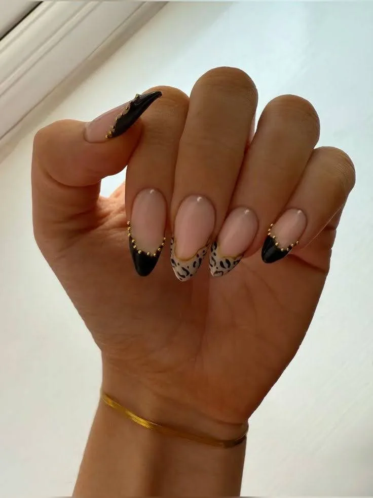 black and gold french tip nails 026 fea56e55be
