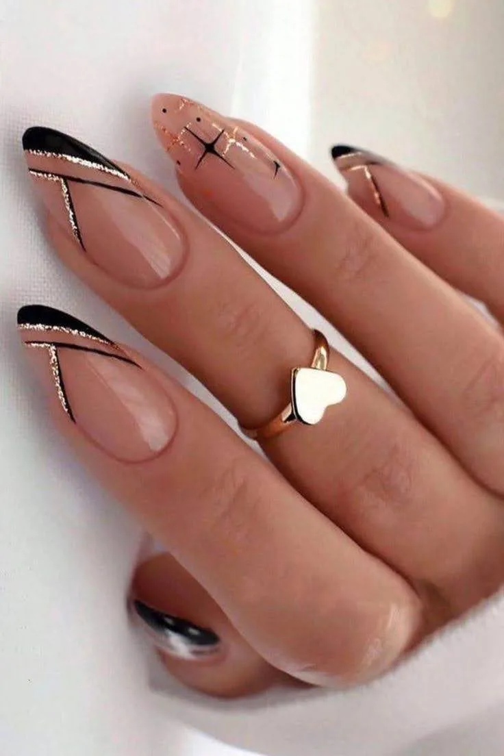 black and gold french tip nails 029 6c23d505a7