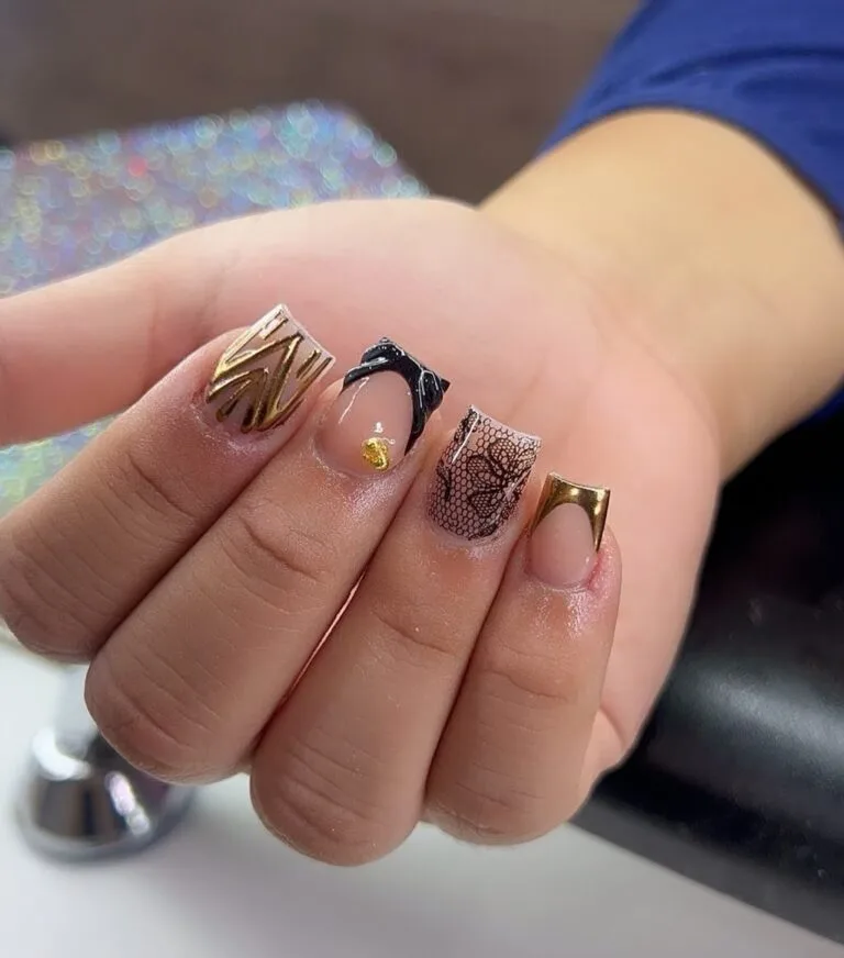 black and gold french tip nails 036 c0ea59be5a