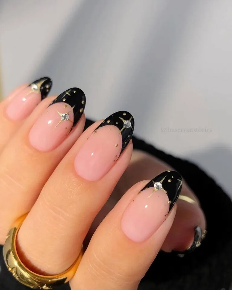 black and gold french tip nails 042 7750a021ca