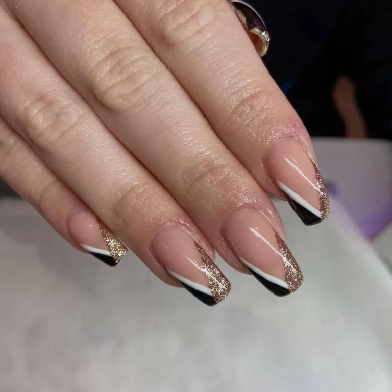 black and gold french tip nails 045 f79b16f49a