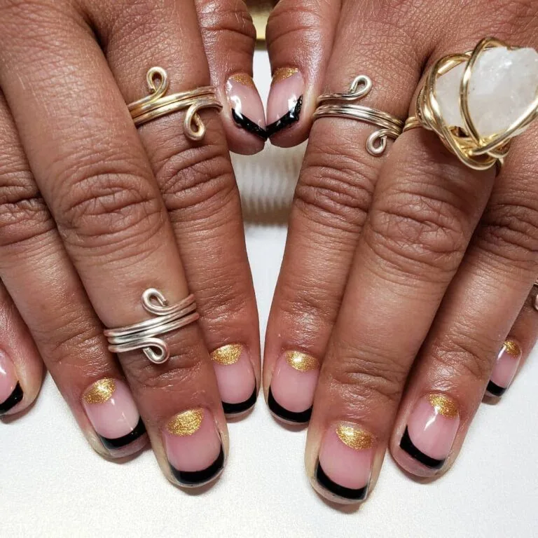black and gold french tip nails 046 c9dedc9403