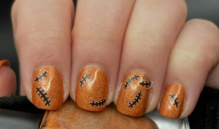 black and orange halloween nails 007 fd35c97408