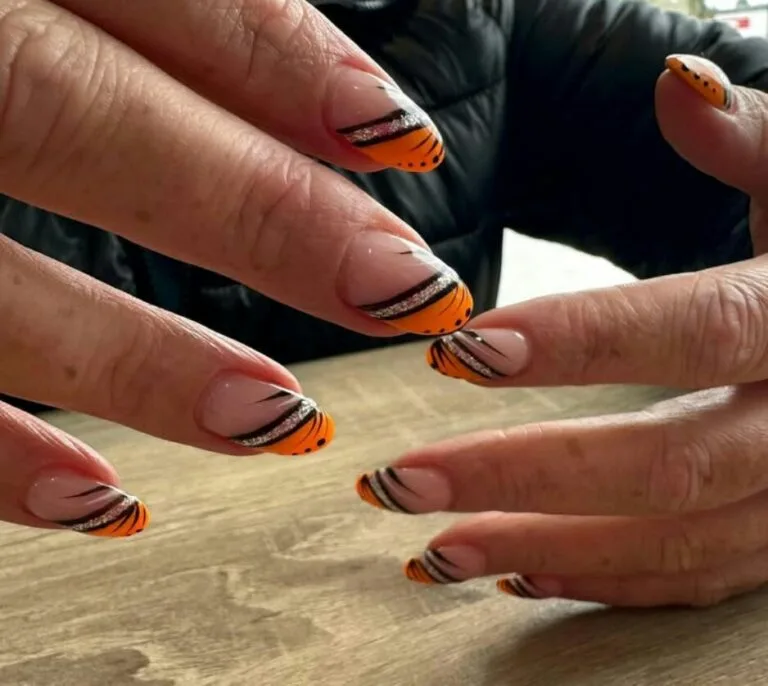 black and orange halloween nails 008 4f0bbdd4d5