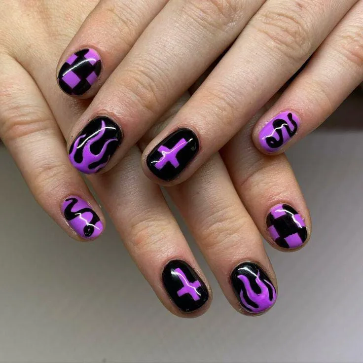 black and purple halloween nails 027 d22ac0a89a