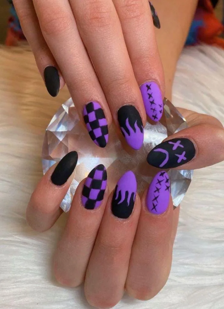 black and purple halloween nails 038 37a11234cd