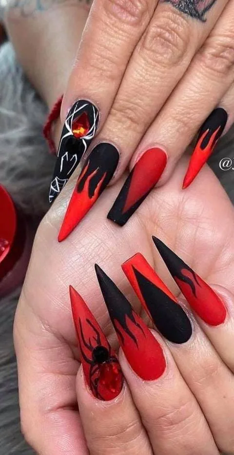 black and red halloween nails 008 7530b45f5d