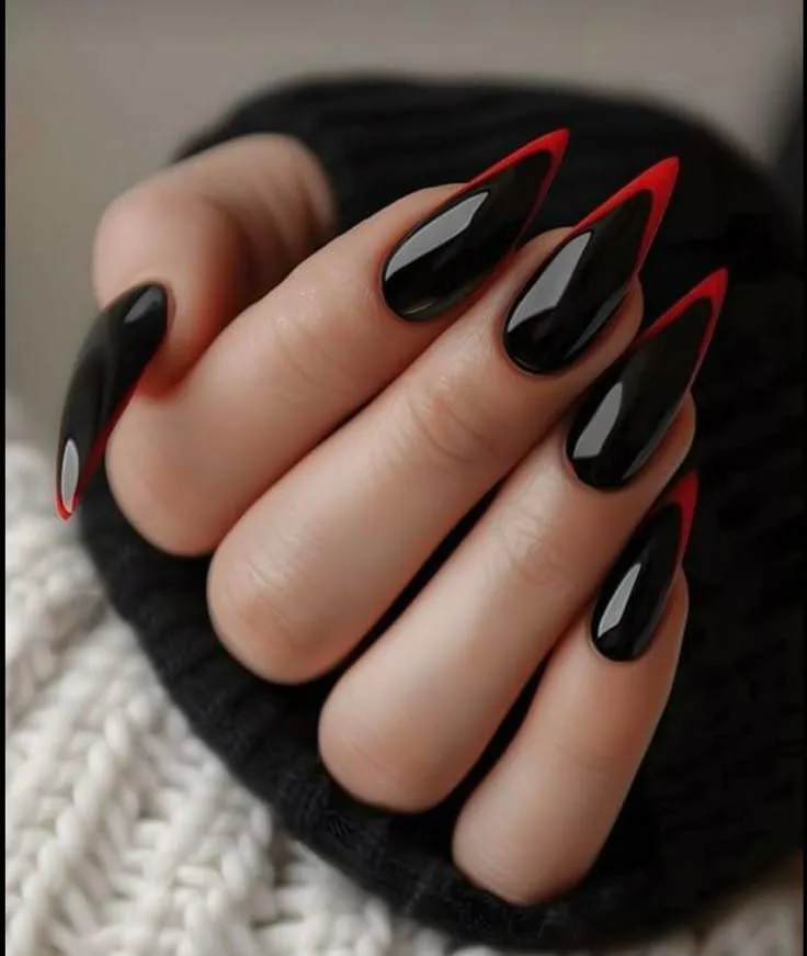 black and red halloween nails 047 5206e82bf0