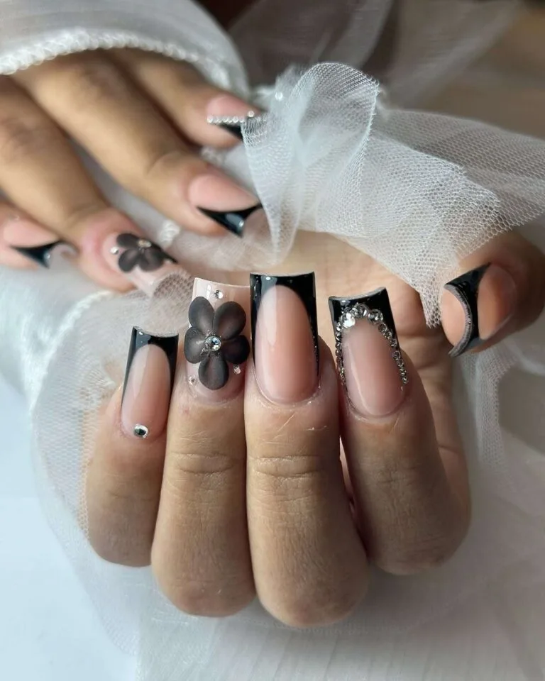 black and silver french tip nails 032 0650a283c6