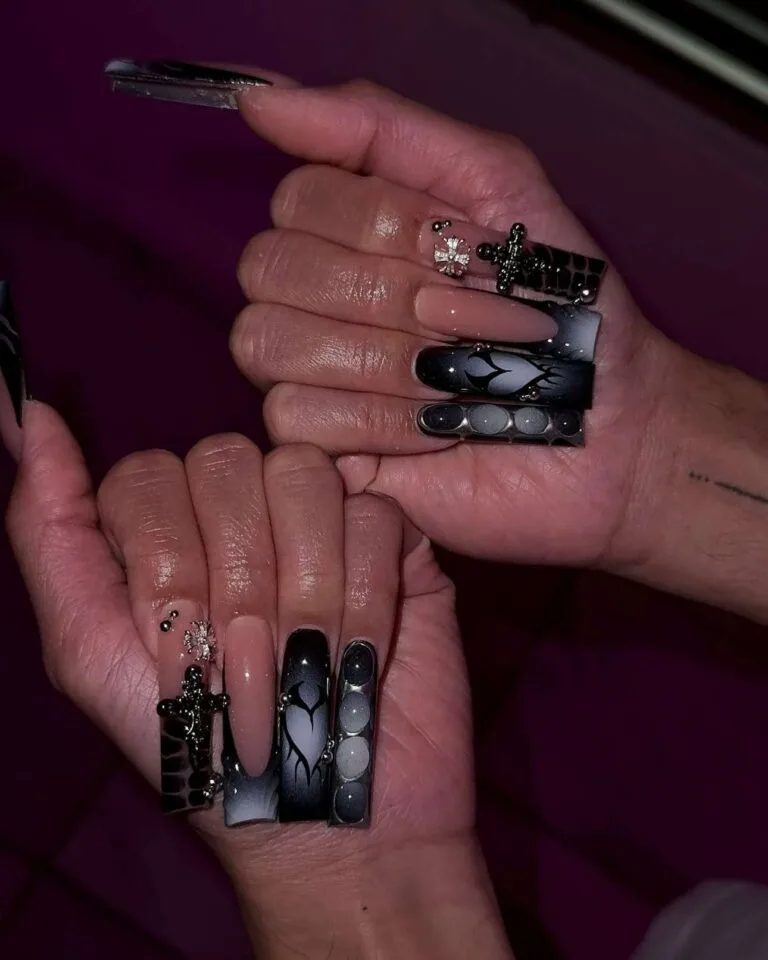black and silver french tip nails 050 b6c69ffe44