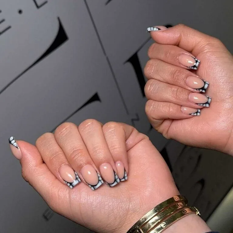 black and white french tip nail designs 004 e54340dd66