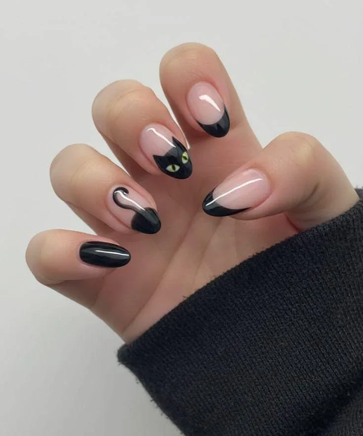 Turn Heads This Halloween with Black Cat Nails for 2025 1