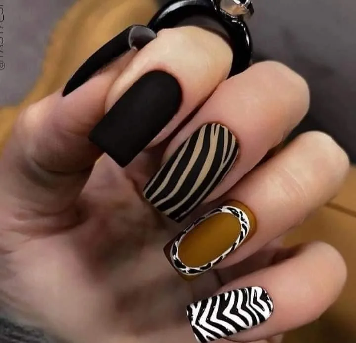 black fall nails 005 dd9dcb3c59