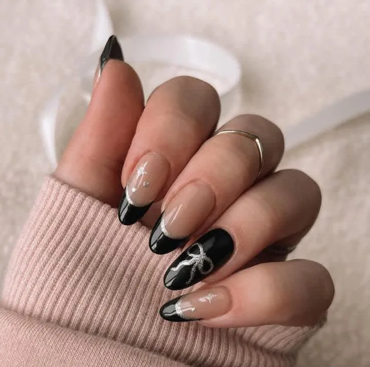 black french tip almond nails 007 d7c602fc40