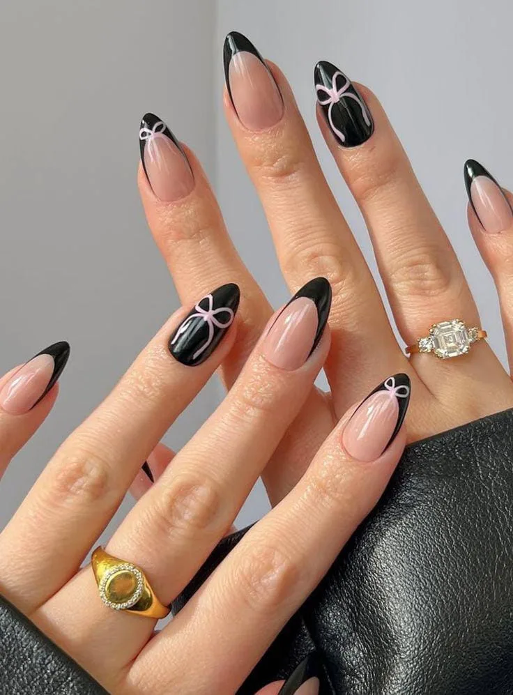 black french tip almond nails 010 f436b913b2