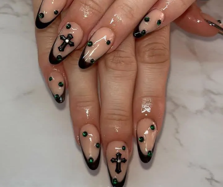 black french tip almond nails 017 201647c2d9