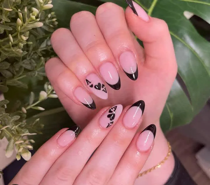 black french tip almond nails 019 e7e7d3f0ae