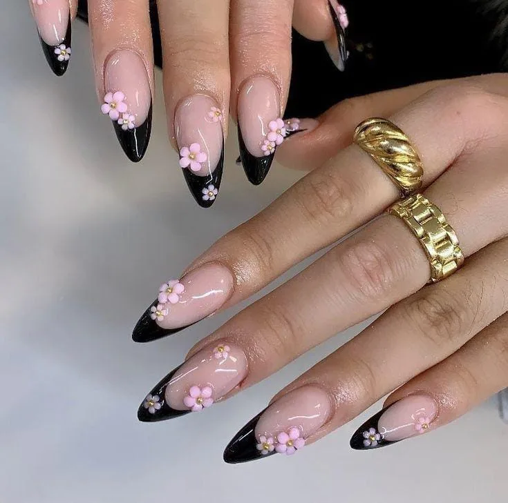 black french tip almond nails 031 c2f3d41ad4