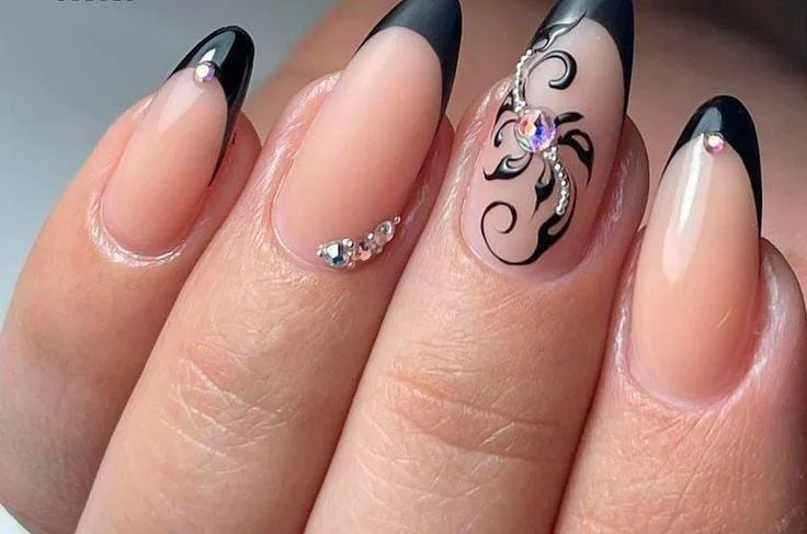 black french tip almond nails 041 2d987ad8b2