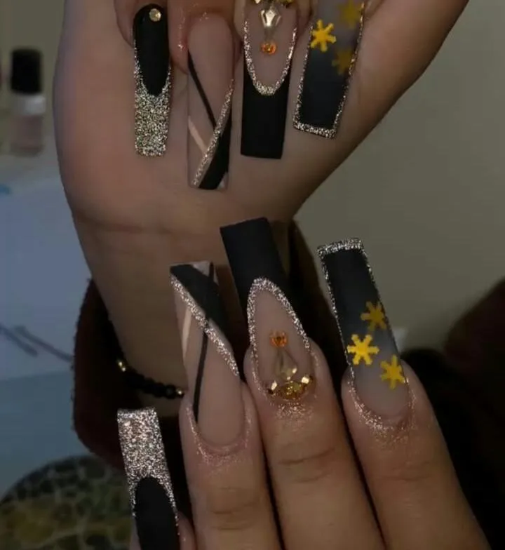 black winter nails 012 0017b74109