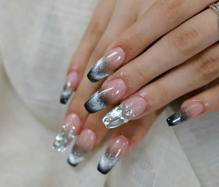 black winter nails 017 7ced82443d