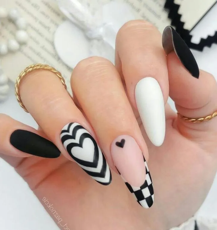 black winter nails 018 bf5e46c335