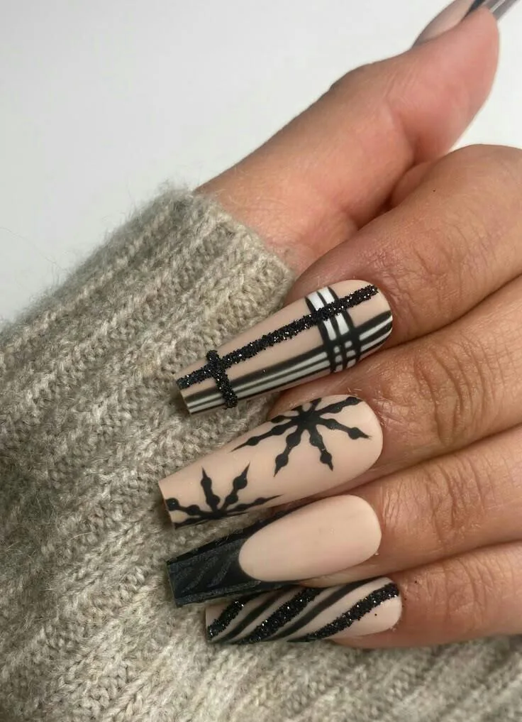 black winter nails 030 d736be6d19