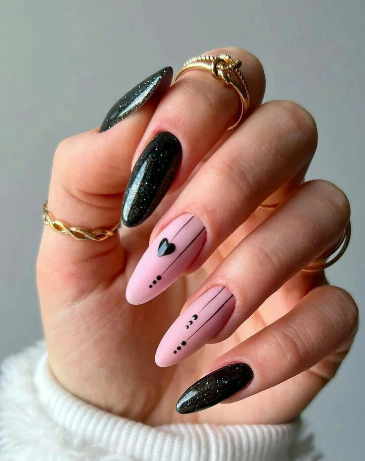 black winter nails 038 f941a557db