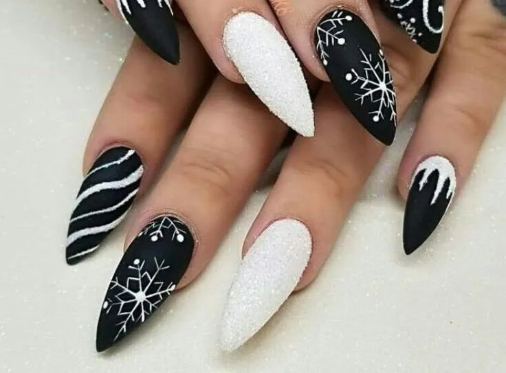 black winter nails 042 63328bc1d9