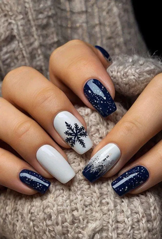 blue and white winter nails 003 dcdf9fea60