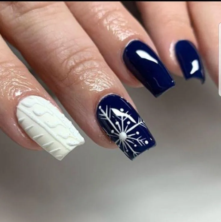blue and white winter nails 018 82805506e8