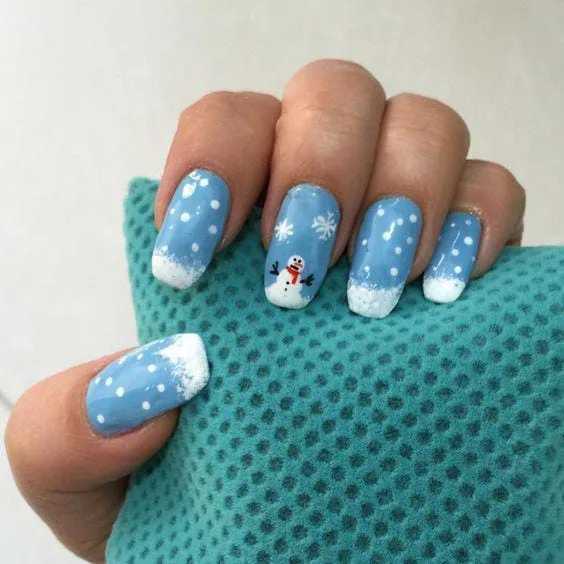blue and white winter nails 024 e76a7aa733