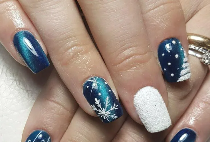 blue and white winter nails 026 9a1891f3c5