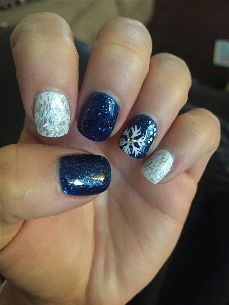 blue and white winter nails 027 3b0ec1c0cc