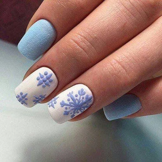 blue and white winter nails 029 51c5b77d98