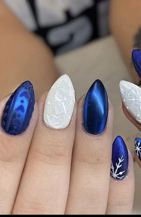 blue and white winter nails 033 a098b8388d