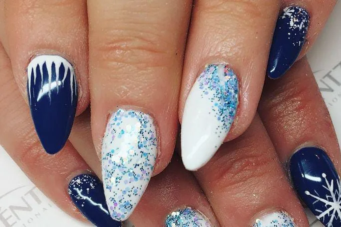 blue and white winter nails 036 cb52662128