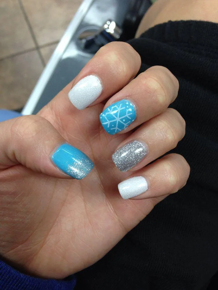 blue and white winter nails 040 198e8881bf