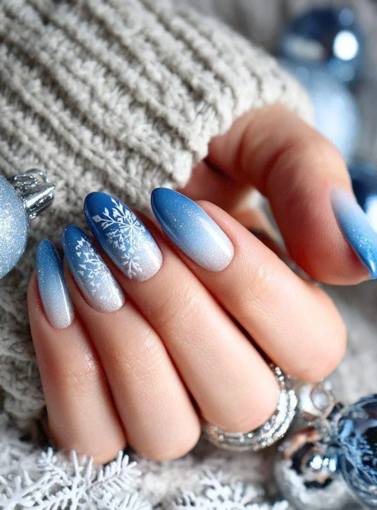 blue and white winter nails 042 3a1355aa7c