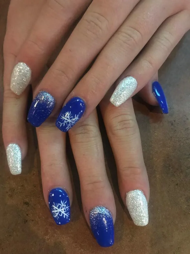 blue and white winter nails 044 14c76627ad