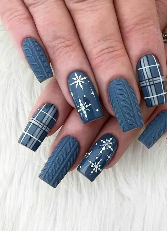 50+ Blue Fall Nails That Pair Perfectly with Autumn Vibes 1