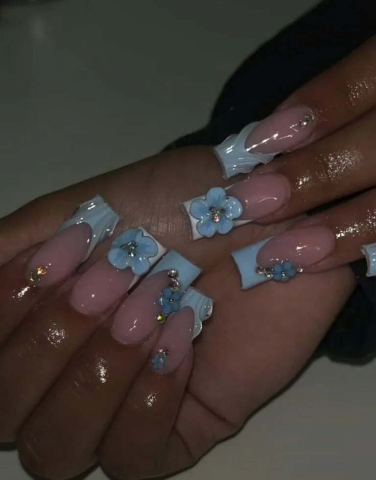 50+ Blue French Tip Nails With Flowers That Bloom 1