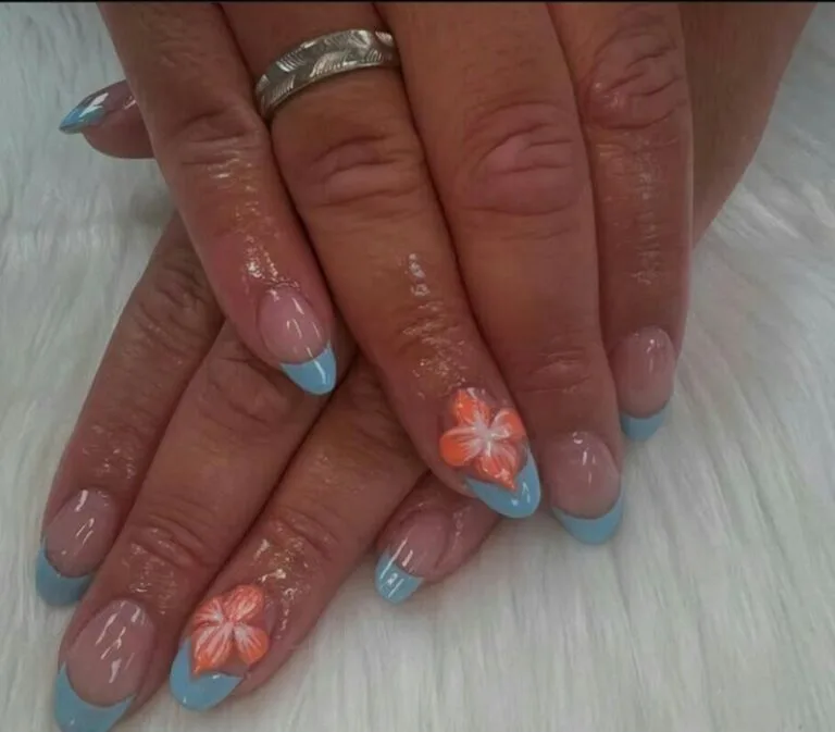 blue french tip nails with flowers 019 5659b8db18