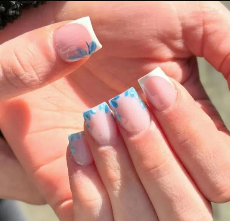 blue french tip nails with flowers 030 a6c3ce31ec