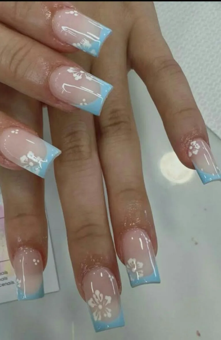 blue french tip nails with flowers 033 1ba95887c2